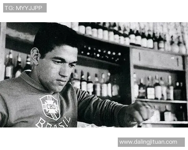 现役欧洲足球巨星盘点:顶级球员风采与影响力分析 现役欧洲足球巨星盘点:顶级球员风采与影响力分析