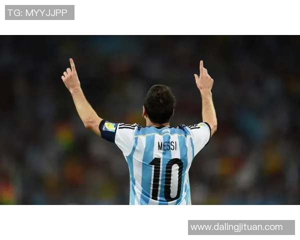 足球明星联手转场演绎精彩配合助力球队崛起 足球明星联手转场演绎精彩配合助力球队崛起